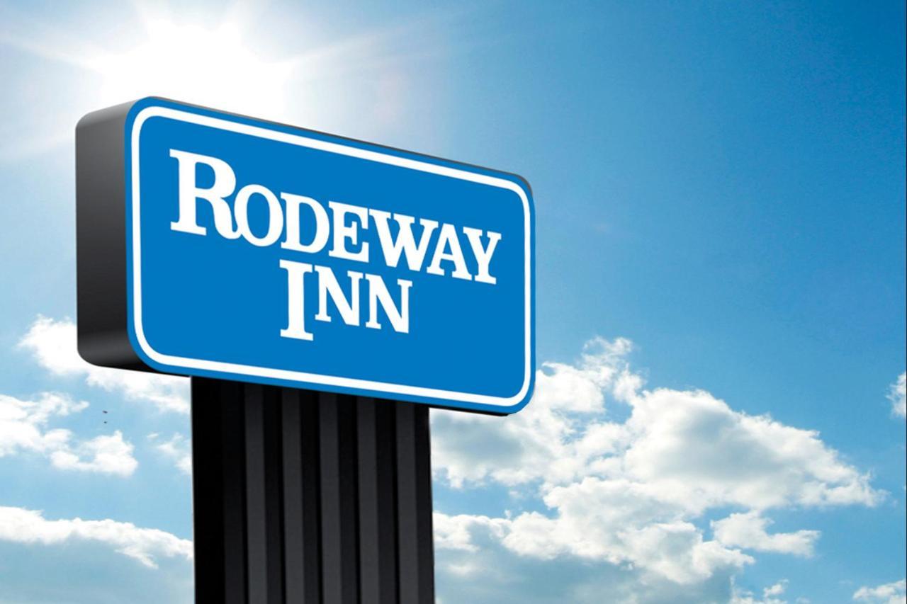Rodeway Inn Harlan Exterior photo